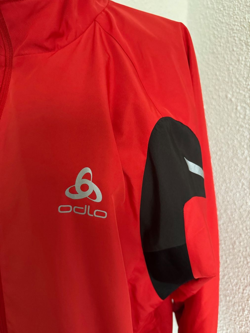 Odlo Giacche: Odlo Sport Jacke Gr. L – Usato da Kirchdorf AG venduto da coco123 2
