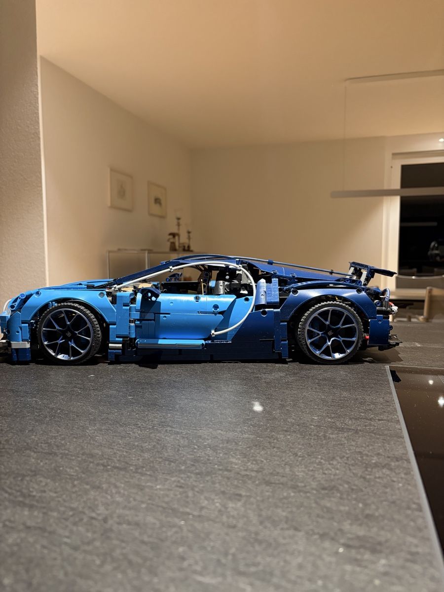 Lego Spielzeuge: Bugatti Chiron Lego Technic(Anleitung dabei) – Gebraucht aus Derendingen von gia_g6fl 2