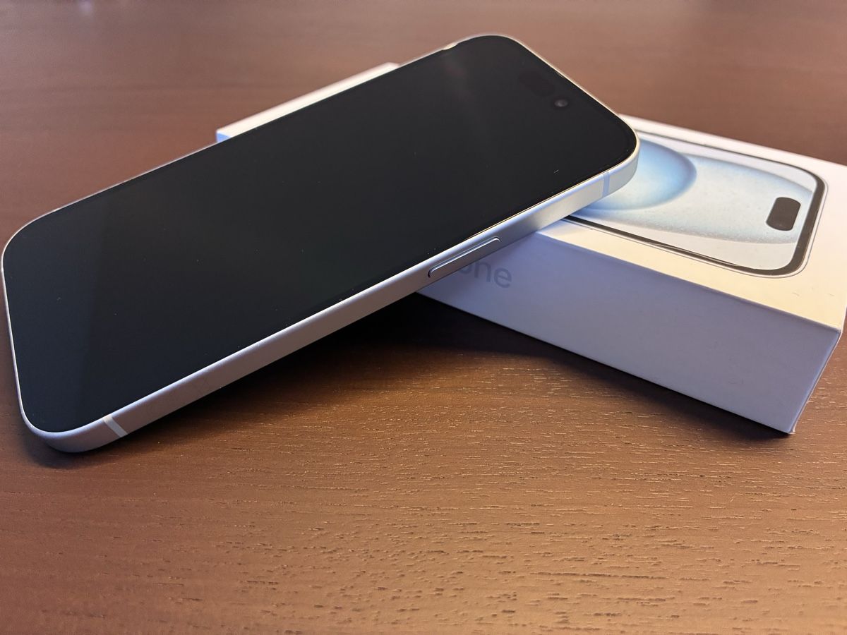 Apple Telefoni cellulari / Smartphones: iPhone 15 256gb wie neu!!! – Nuovo (secondo la descrizione) da Weinfelden venduto da can_r565 2