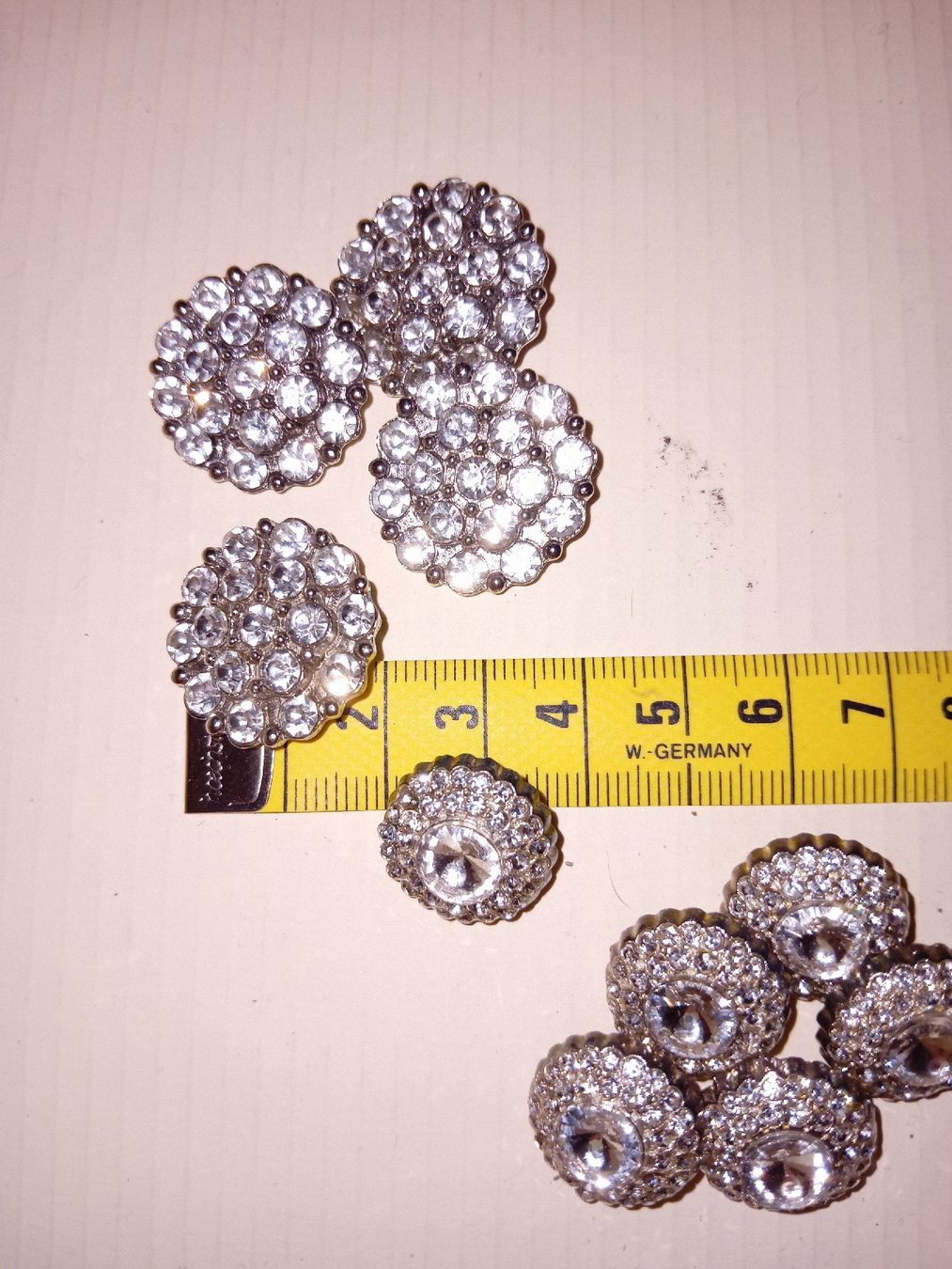 Knöpfe: bottoni con strass 10 pezzi – Gebraucht aus Biasca von Old_6blh 1