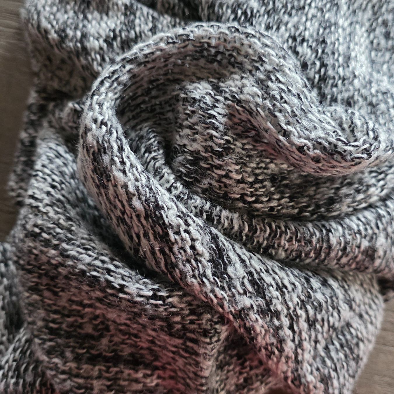 Pulls & Sweat-shirts: 🐸 STRICKPULLOVER XS GRAU MELANGE ACRYL PULLOVER – D'occasion à Môtier (Vully) par Frogs 2