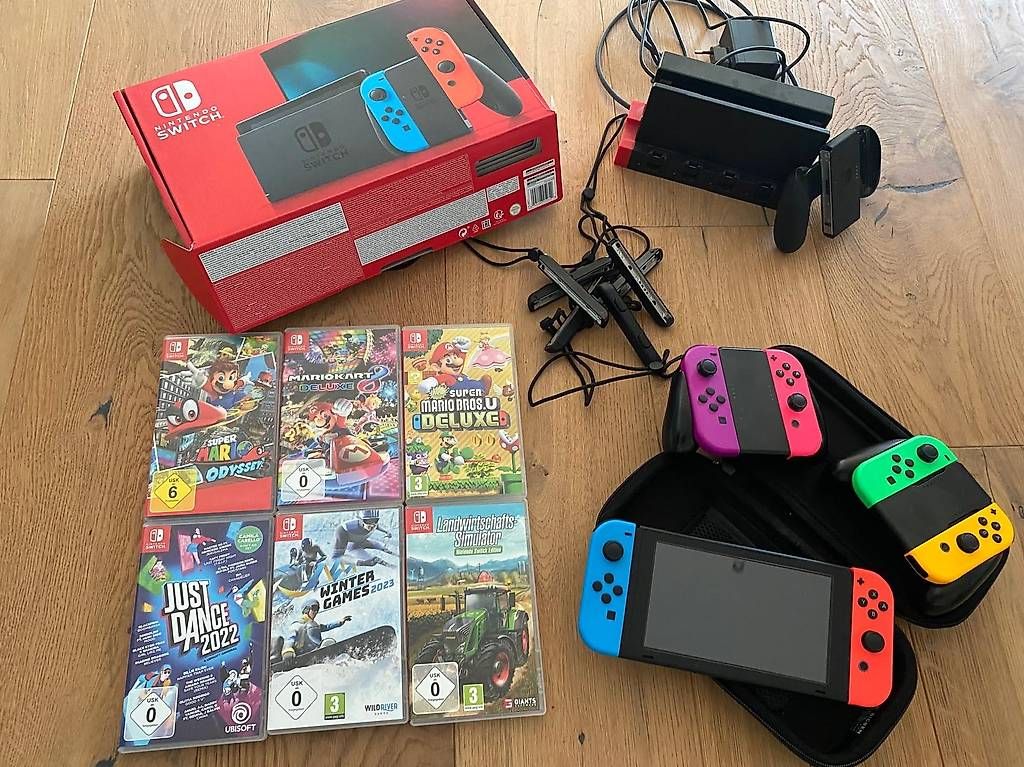 Konsolen: Switch V1 mit div. Zubehör – Gebraucht aus Hausen am Albis von Sigi.b