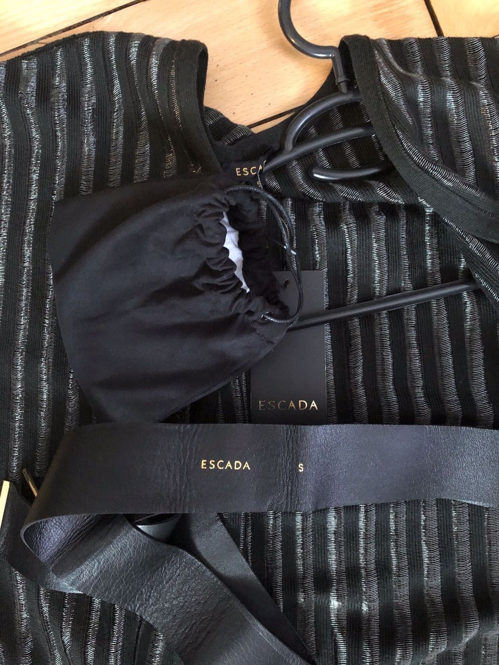 Escada Gilet & Giacche senza maniche: Escada lange Weste schwarz-silber – Nuovo e nell'imballaggio originale da Unterseen venduto da amj_zz7j 5