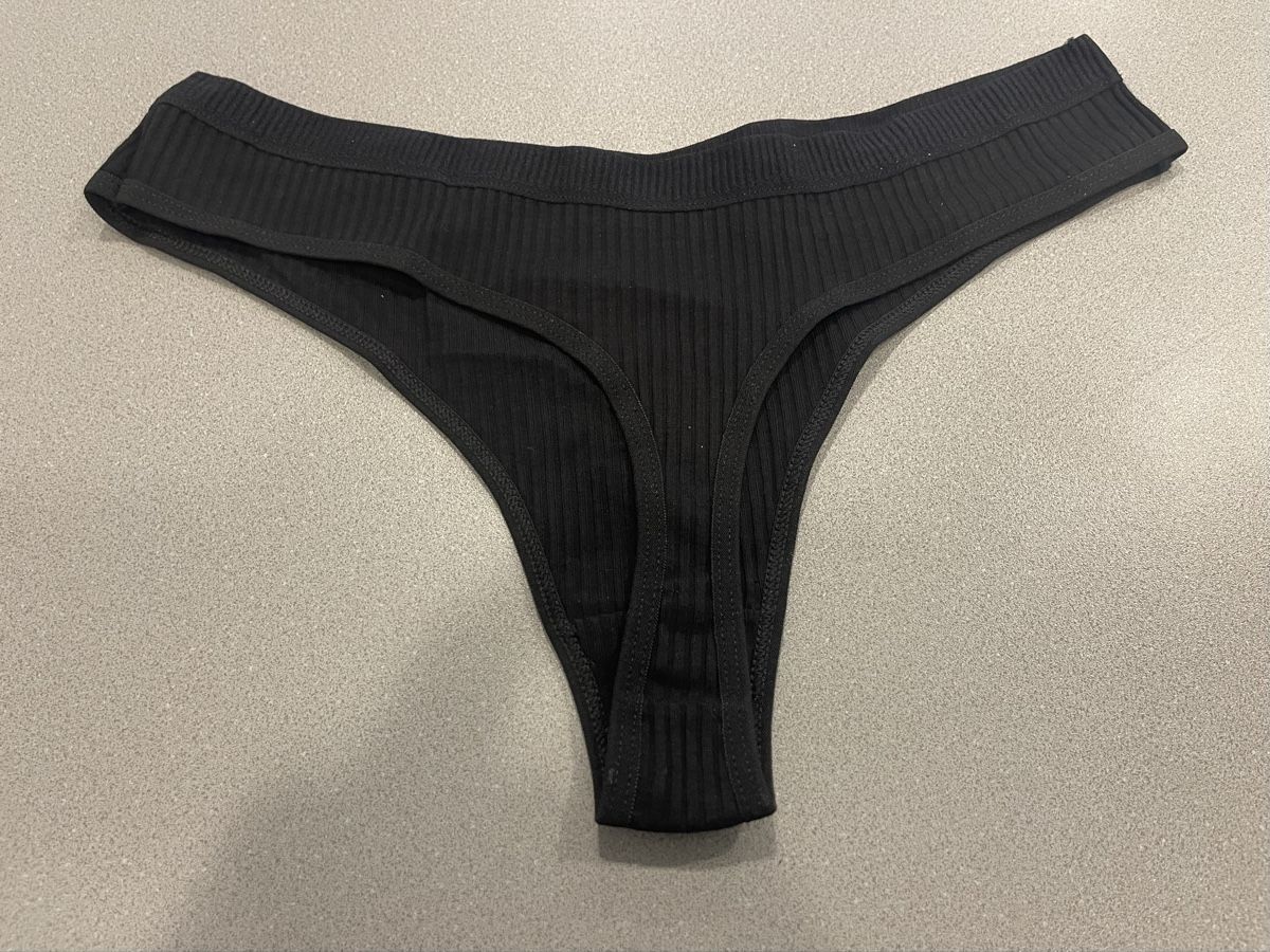 Altra biancheria intima: Schwarzer String Tanga, Grösse S, Neu, ungetragen! – Nuovo e nell'imballaggio originale da Wohlen AG venduto da abaci 1