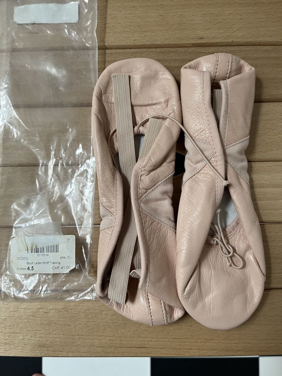 Scarpe da donna: Rosa Ballettschuhe Leder, Gr. 4.5 – Nuovo (secondo la descrizione) da Neuhausen venduto da DELY