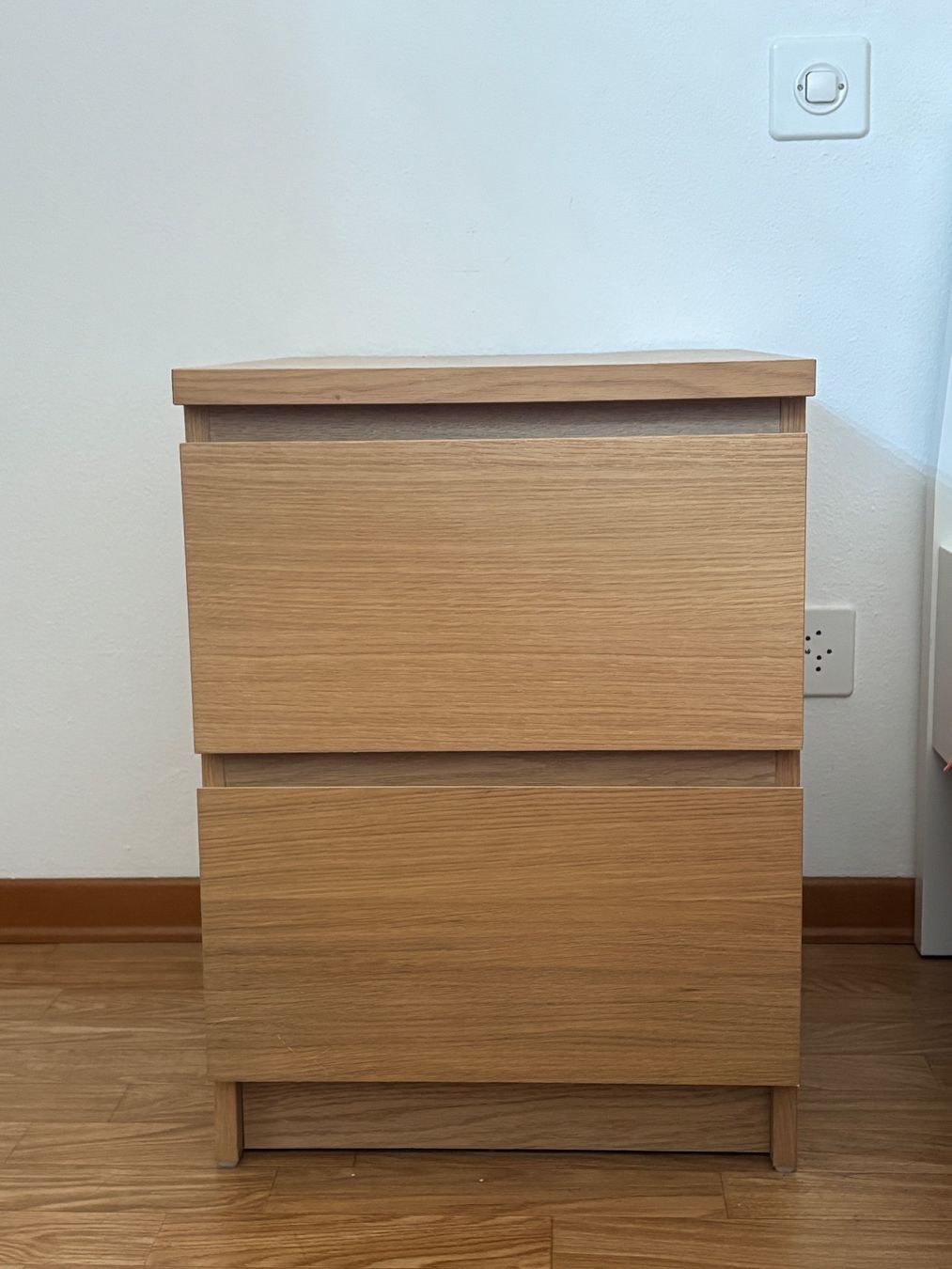 Comodini: Comodino IKEA MALM – Usato da Mendrisio venduto da nat12345