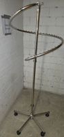 Kleiderständer Spirale verchromt auf Rollen