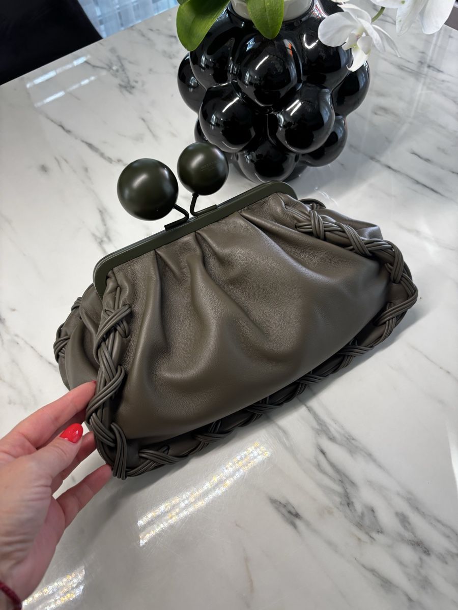 Max Mara Taschen für Damen: MaxMara Pasticcino Clutch – Gebraucht aus Bülach von BojanaM