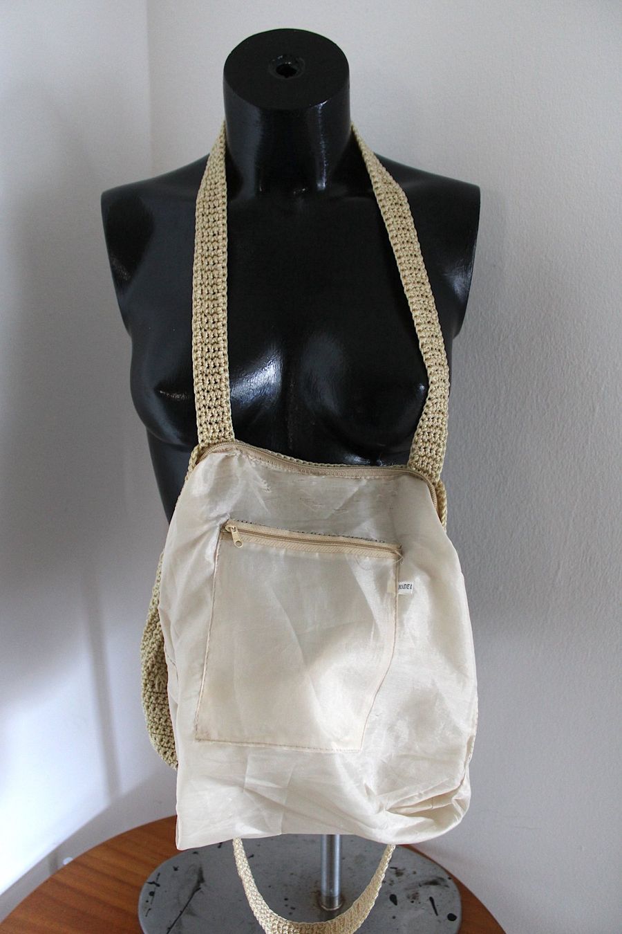 Borse da donna: Gehäkelte  Schultertasche – Usato da Locarno venduto da madame-tus-sauds 5