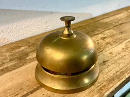 ANTIKE TISCHGLOCKE REZEPTIONSGLOCKE MESSING FRANKREICH