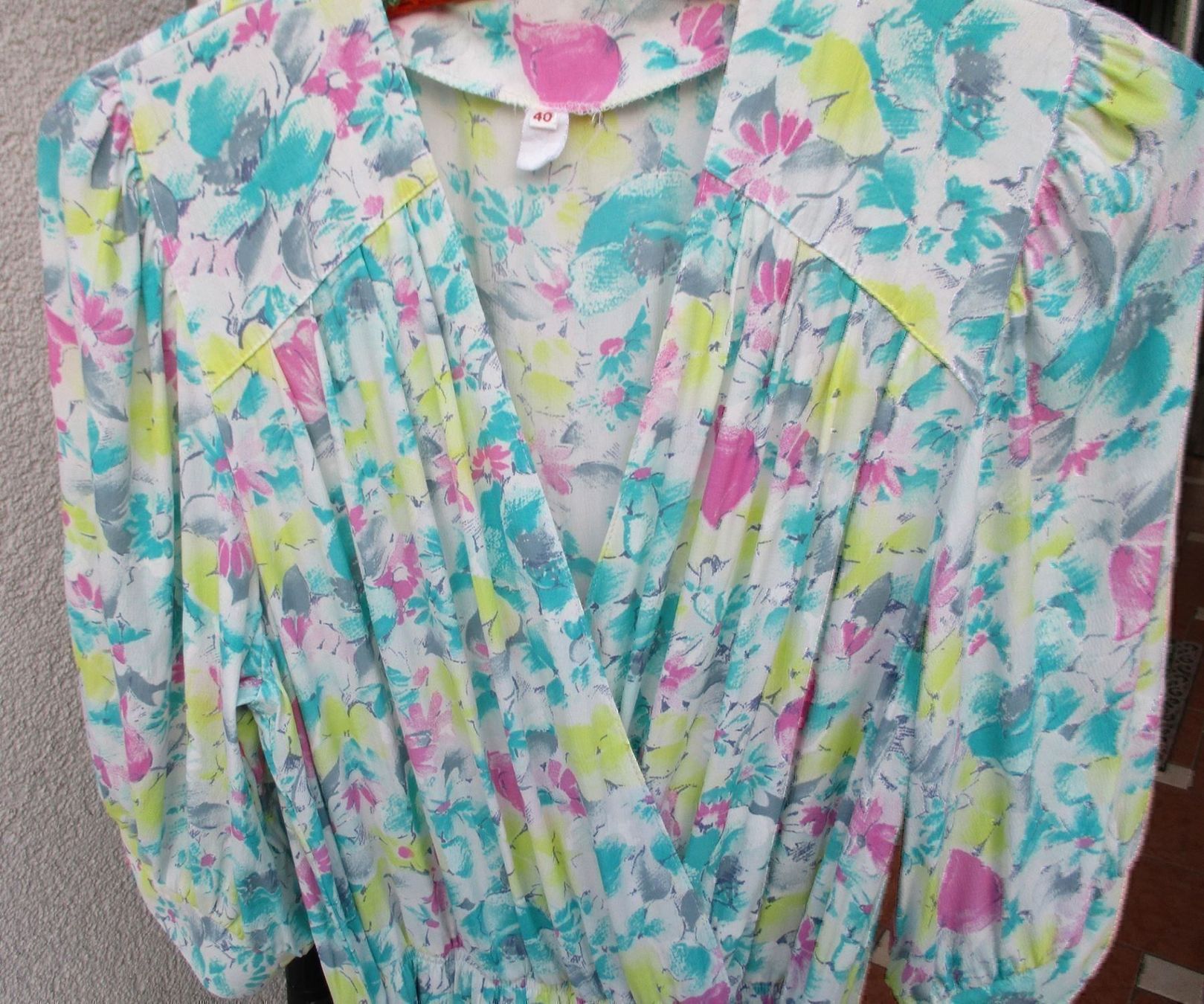 Vestiti: Kleid / bunt – Nuovo (secondo la descrizione) da Flumenthal venduto da novbra 2
