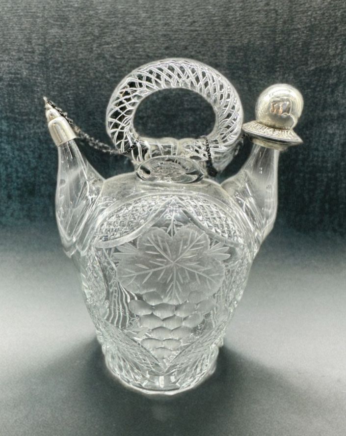 Caraffe: Victorian Claret Jug for serving red wine – Usato da Villmergen venduto da JacRon