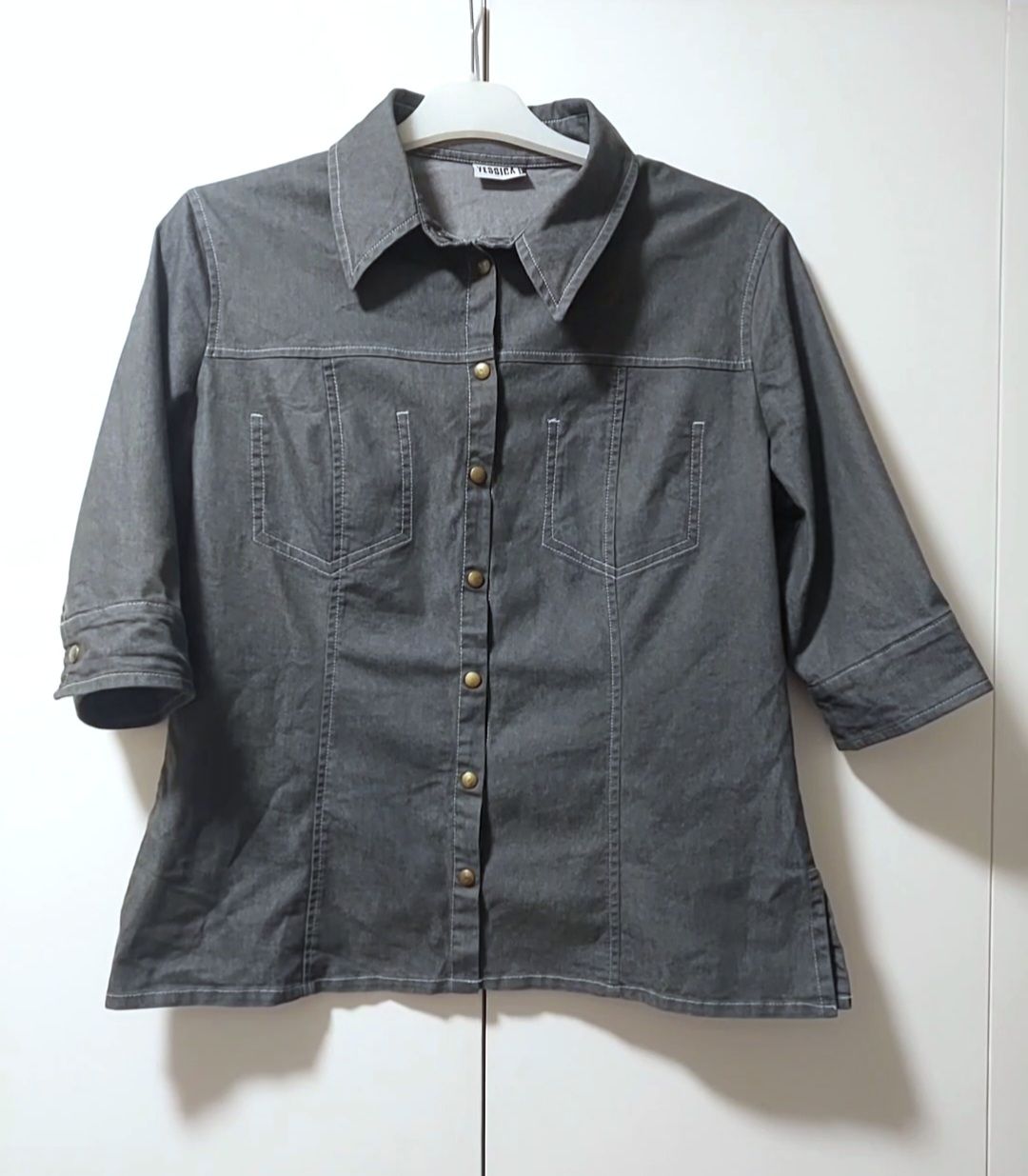 C&A Camicette: C&A Jeansbluse tailliert, 3/ Arm, Strech, Gr.44, blaugrau – Usato da Ostermundigen venduto da BagsAndMore