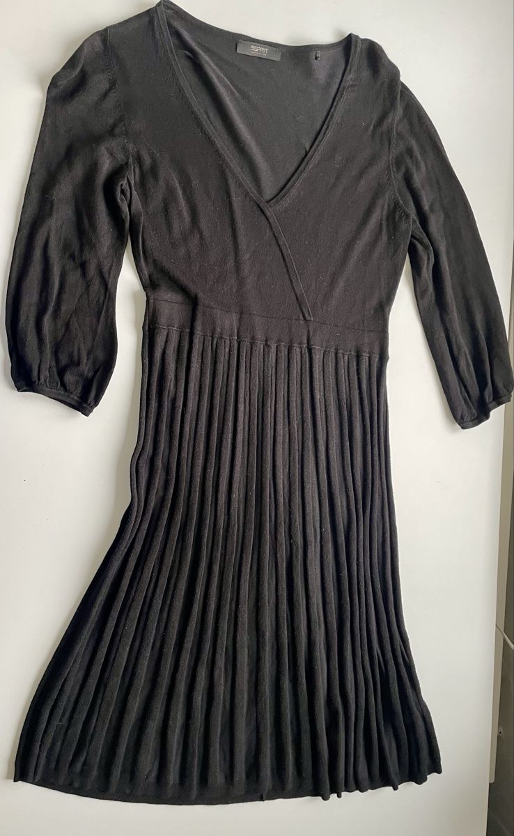 Esprit Vestiti: Esprit Strick Kleid schwarz, Gr. M – Usato da Gockhausen venduto da AnneT07