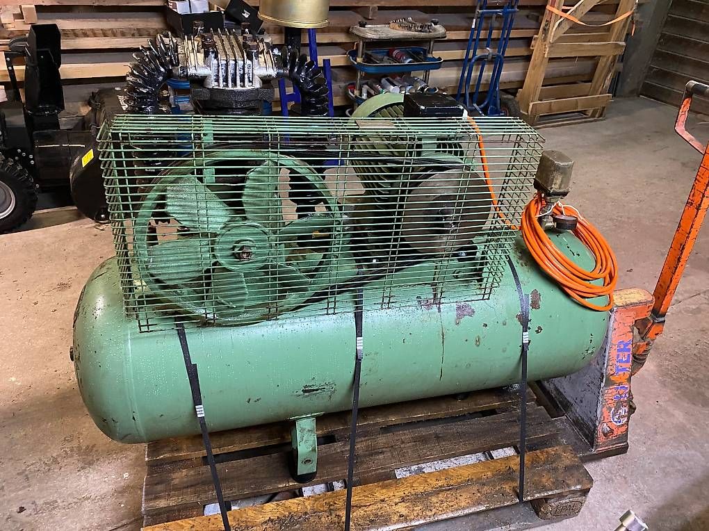 Compressori: Compresseur – Usato da Les Vieux-Prés venduto da PX132