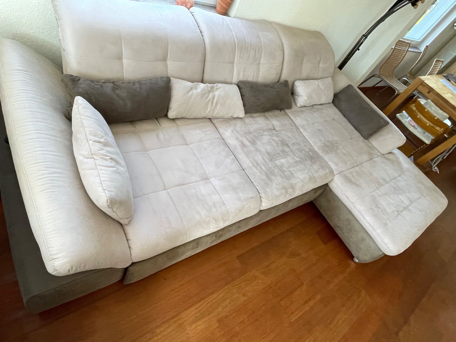 Sofas: Wildledersofa beige – Gebraucht aus Nidau von bergkraut 1