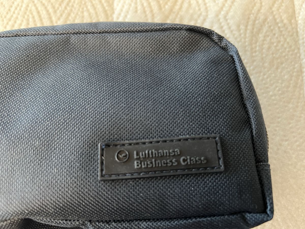 Kosmetikkoffer: Lufthansa Business Class Nécessaire / Vanity Bag – Neu (gemäss Beschreibung) aus Euthal von 99Antik 1