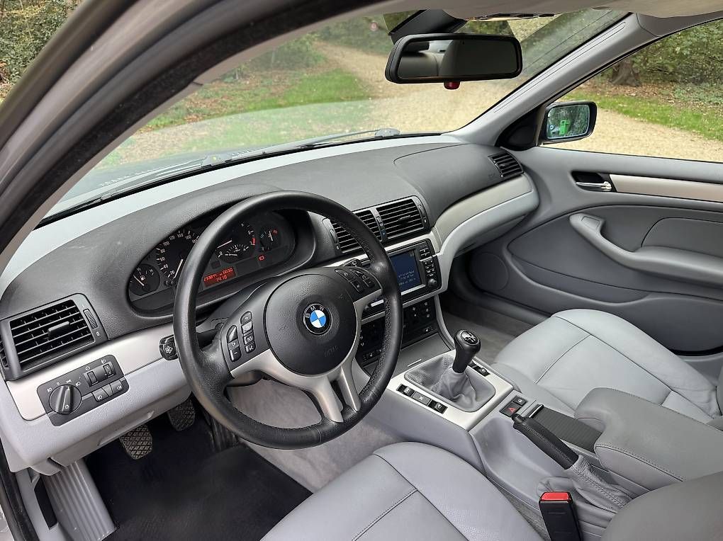 Autos: BMW 320i Facelift Limousine E46 – Gebraucht aus Hunzenschwil von asm_v9dj 9