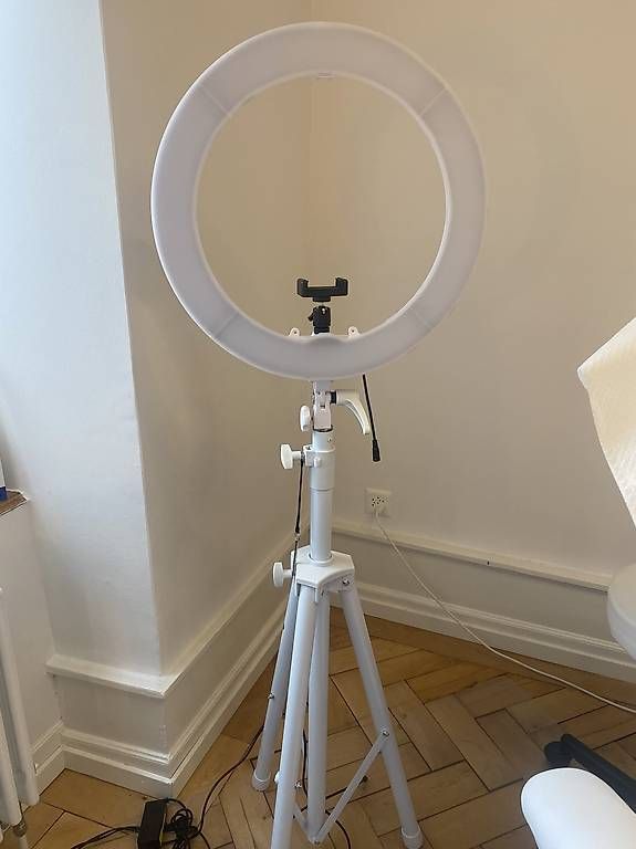Lampen: Ring Lampe, Neu – Gebraucht aus Küsnacht ZH von joa80