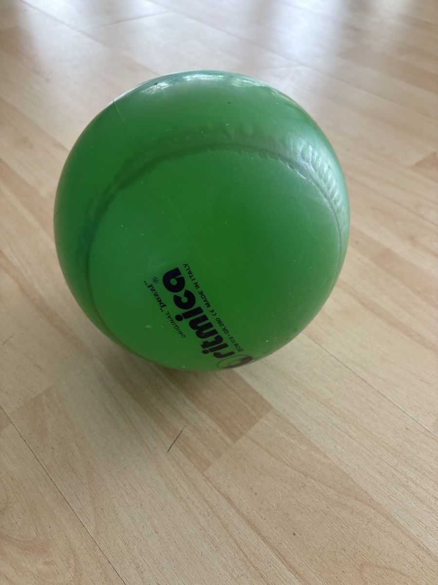 Palloni: Original Pezzi Ritmica Ball, grün, Durchmesser 17.5cm – Usato da Witterswil venduto da Bysser 2