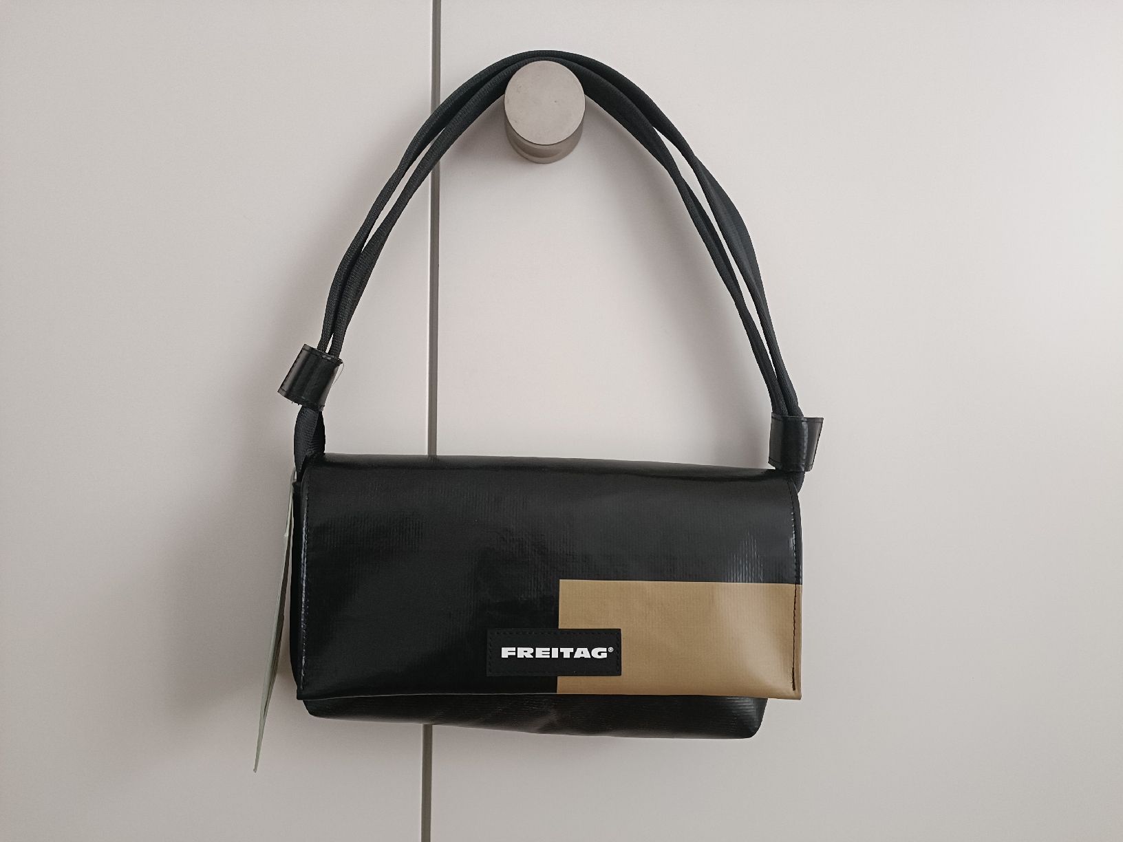 Freitag Borse: Freitag Laura Neu  – Nuovo e nell'imballaggio originale da Chur venduto da ChabaNala