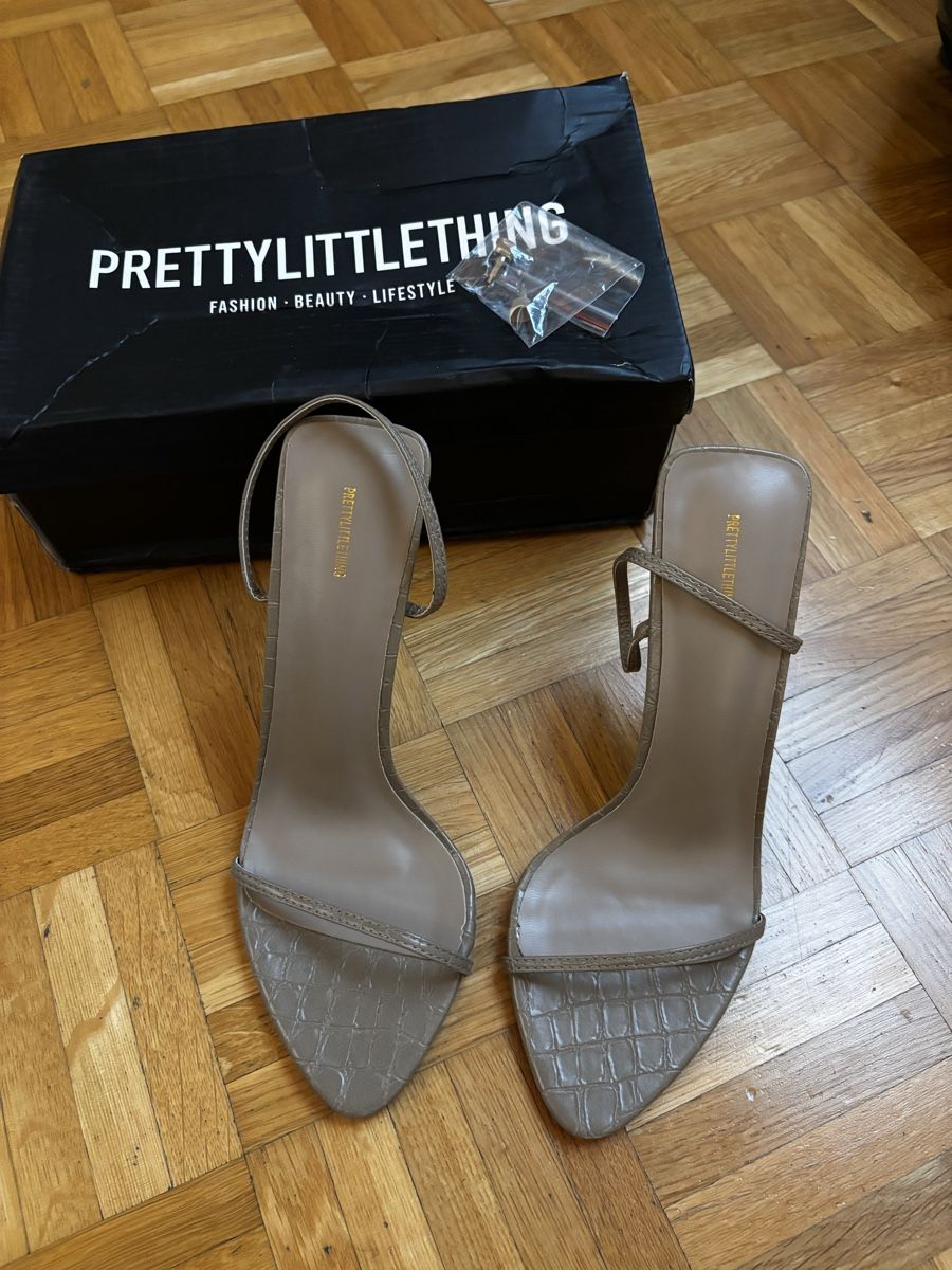 Chaussures filles: Talons plt  – Neuf avec emballage d'origine à Vouvry par sha_rk5q