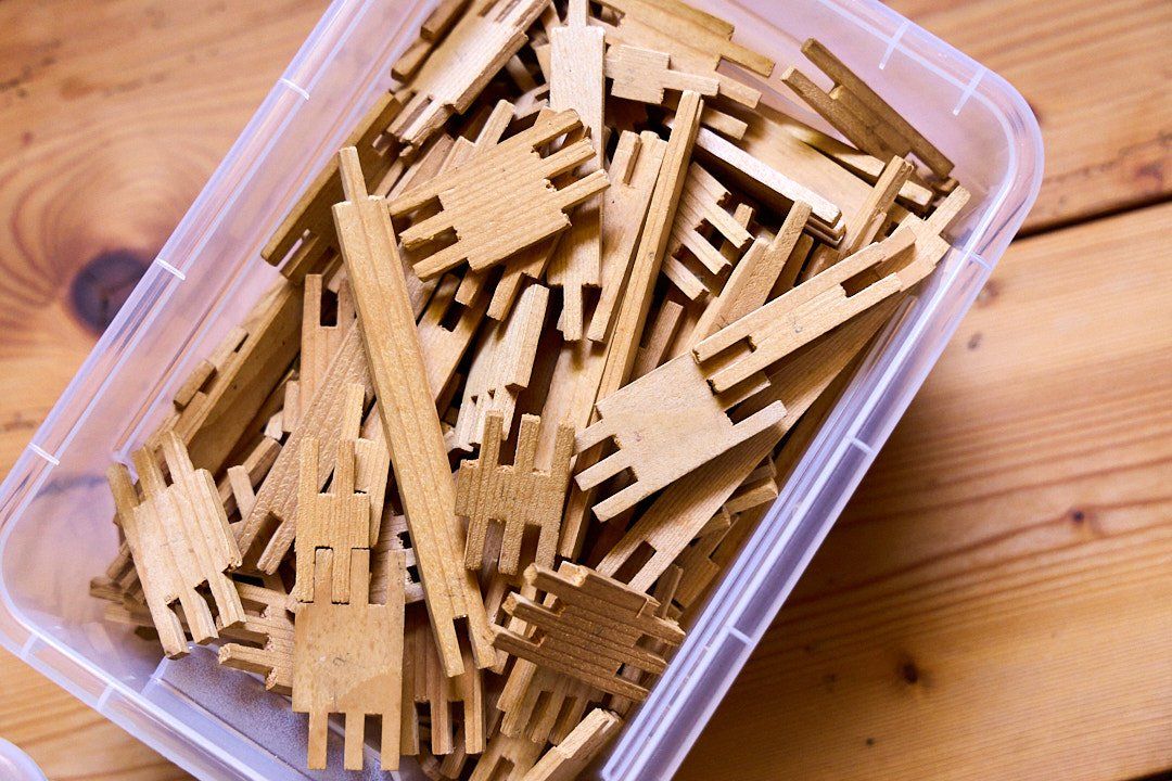 Giocattoli: Steckbausteine aus Holz – Usato da Ennetbürgen venduto da JWBT 4