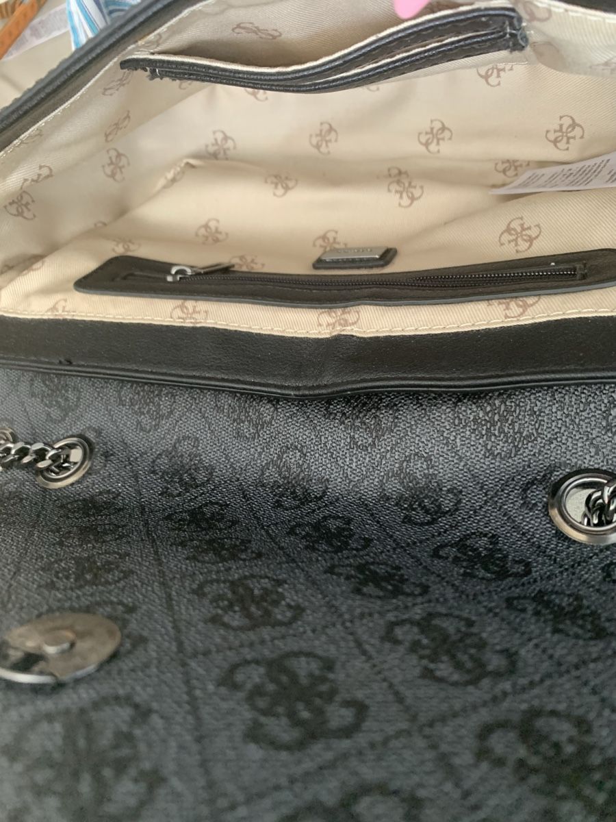 Guess Taschen für Damen: Guess Tasche  – Gebraucht aus Bergdietikon von zor_856j 4