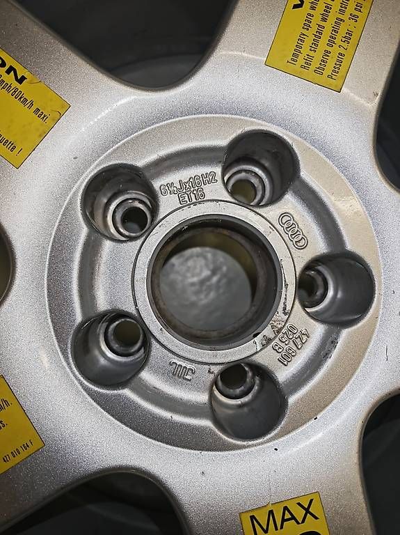 Pneus & Roues: Audi Reserverad – D'occasion à Kloten par ser_25qr 4