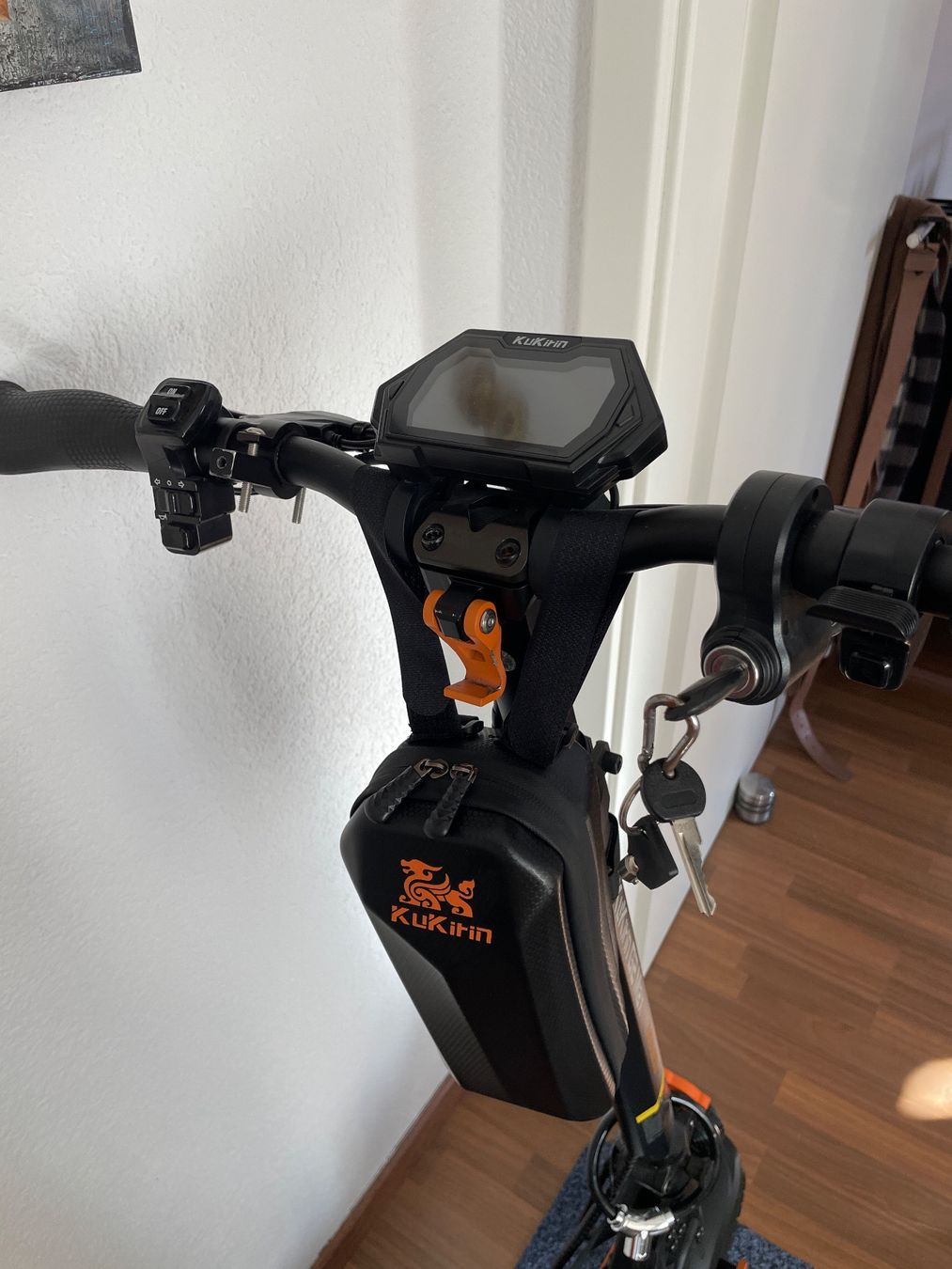 Kukirin Kickboard: Kukirin G2 Max E-Scooter, neuwertig – Nuovo (secondo la descrizione) da Schönenwerd venduto da Micro.67 1