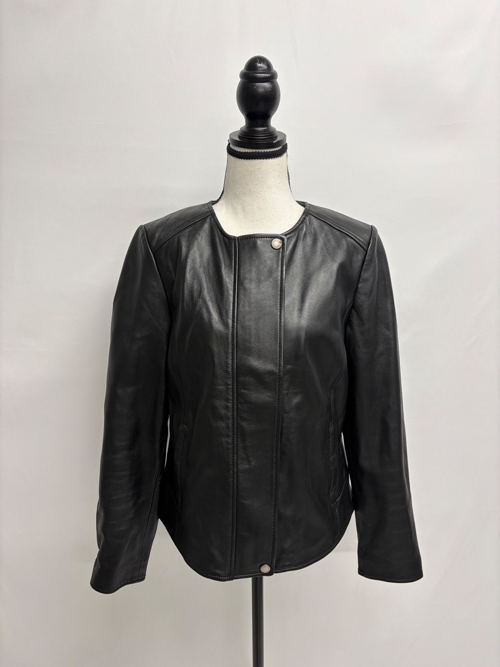 Max Mara Jacken: Weekend Max Mara Lederjacke Gr. 40 schwarz Lammnappa – Neu (gemäss Beschreibung) aus Regensdorf von secondchancefashion