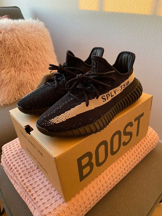 Yeezy boost 350 store v2 oreo kaufen