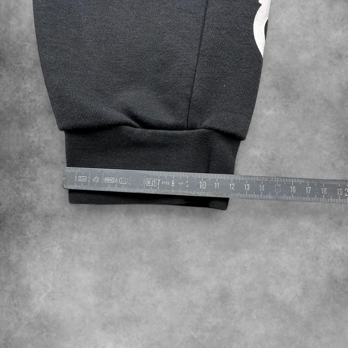 Adidas Pantaloni: Adidas sweatpants – Usato da Erlinsbach SO venduto da TogaResell 5