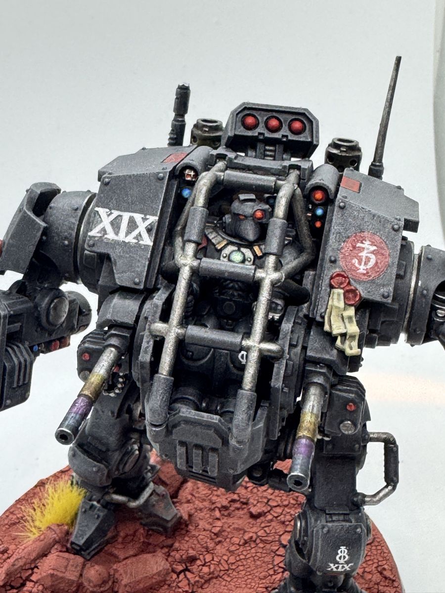 Spiele: Warhammer 40k Invictor Tactical Warsuit Model – Gebraucht aus Luzern von Re-Carnation 6