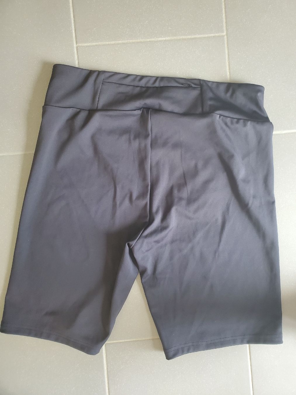 Pantaloni: short sport Bon Prix – Nuovo (secondo la descrizione) da Montsevelier venduto da Sherlock007 1