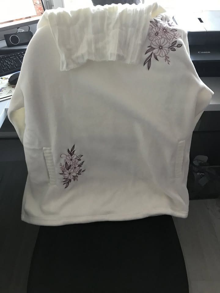 Maglioni & Felpe: Schöner Fleecepullover Grosse Grösse – Nuovo (secondo la descrizione) da Kleindöttingen venduto da Schlangelilly