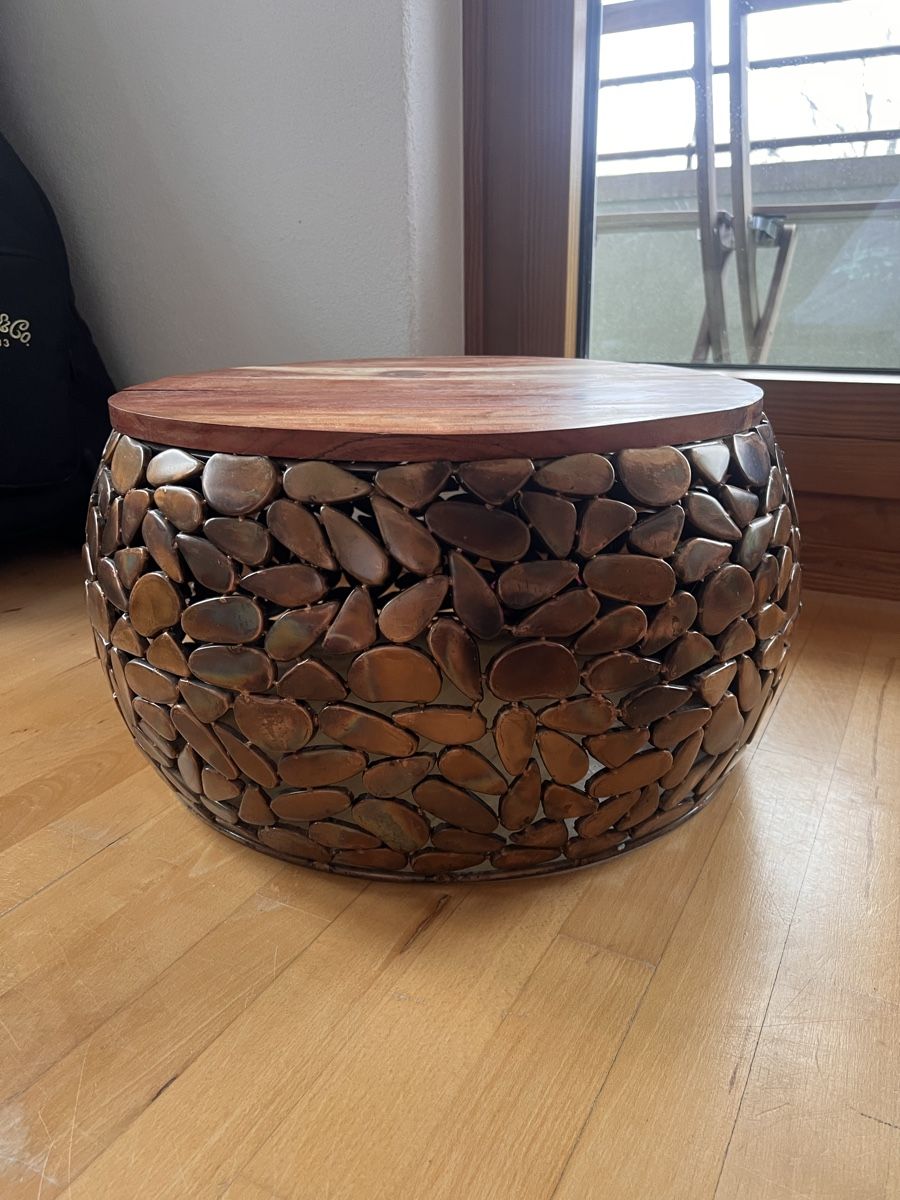 Tavoli: Holz-Couchtisch Einzigartiges Design! – Usato da Zürich venduto da Jakomo007