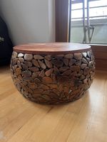 Holz-Couchtisch Einzigartiges Design!