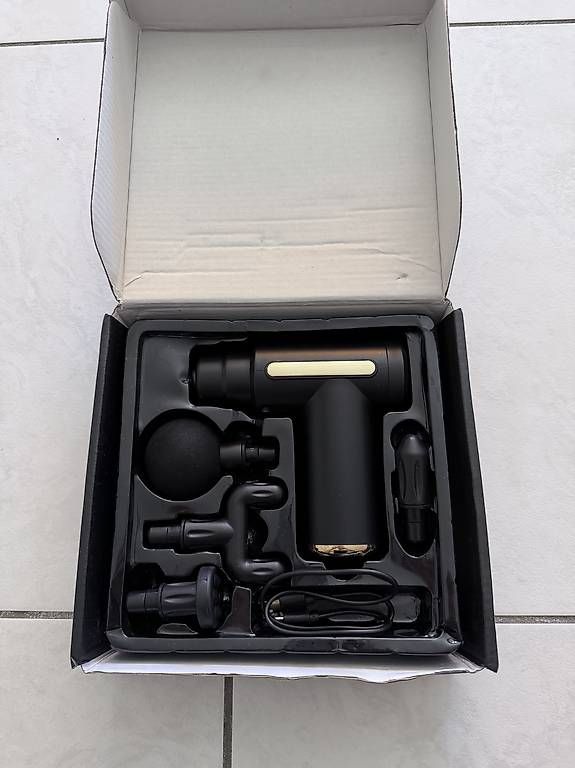 Dispositivi per massaggi: Massage Gun – Usato da Urtenen-Schönbühl venduto da ninociotti 1