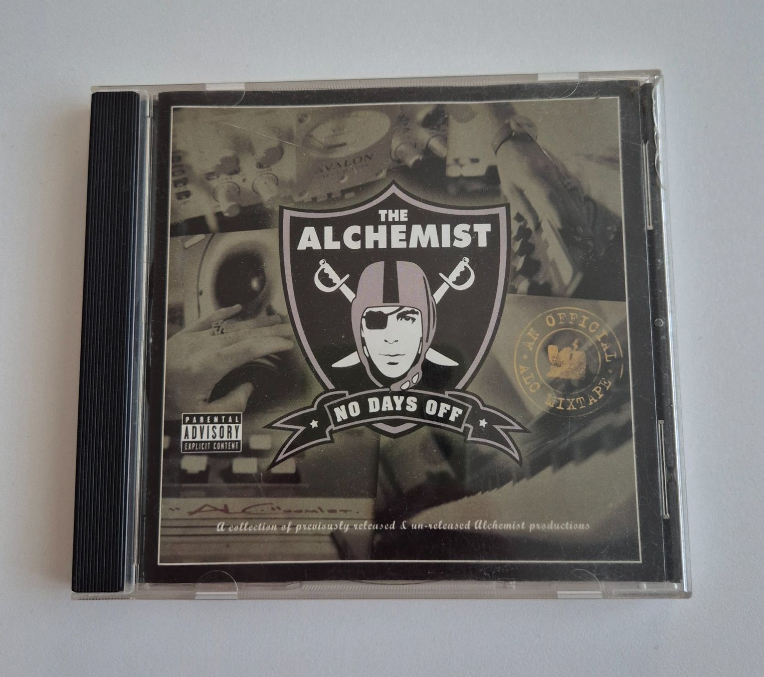 CDs: The Alchemist - No Days Off – Gebraucht aus Zuchwil von AdamO.