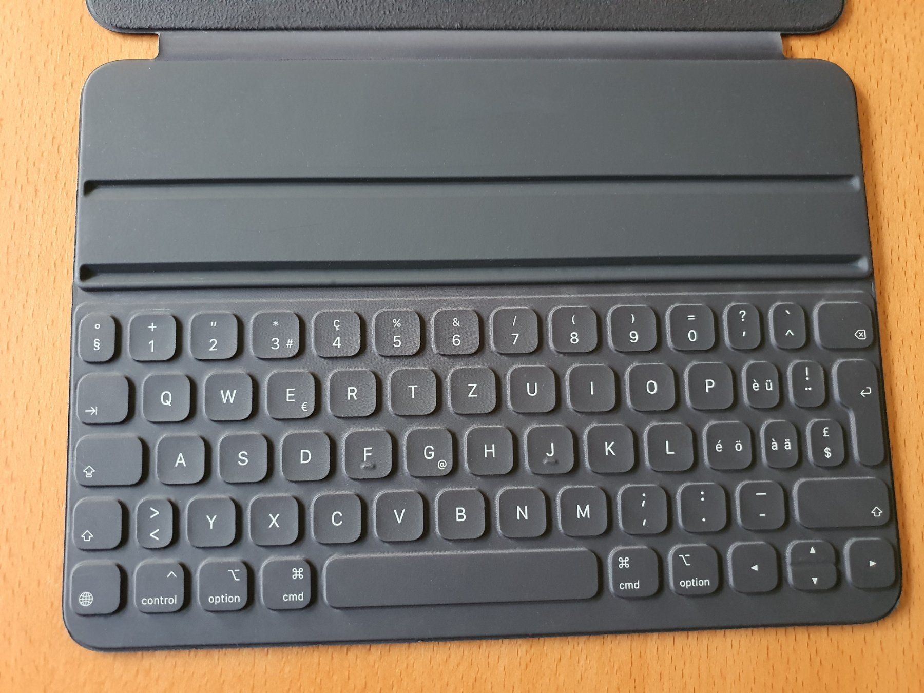 Apple Tastiere: Apple Smart Keyboard Folio für iPad 11 – Usato da Rheinfelden venduto da 100angela 8