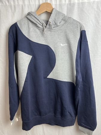 Sweat capuche Nike bleu et gris rework taille S