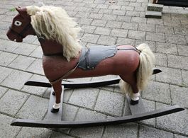 Schaukelpferd antik