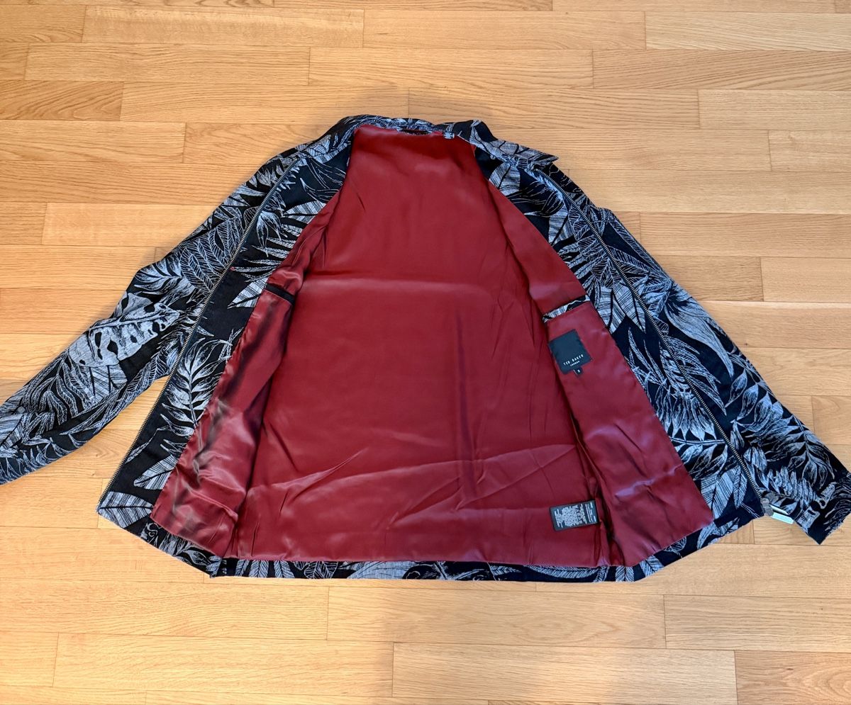 Ted Baker Giacche: Ted Baker, leichte Jacke – Nuovo (secondo la descrizione) da Emmenbrücke venduto da marinmil 1