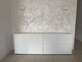 Modernes Design-Sideboard -Schiebetüren aus satiniertem Glas