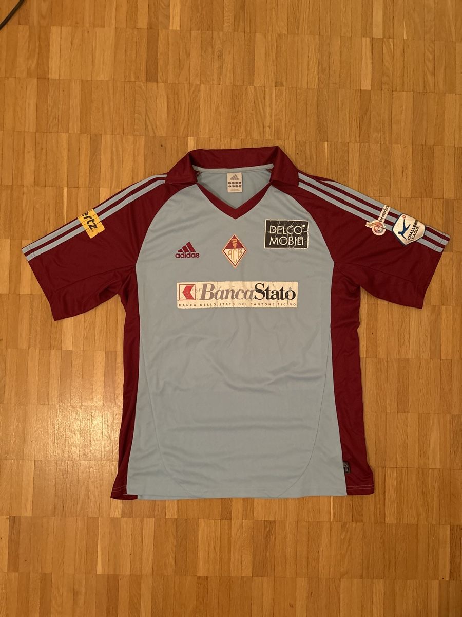Adidas Canottiere & Pantaloni: Matchworn signed Hakan Yakin AC Bellinzona – Usato da Castione venduto da REER 1