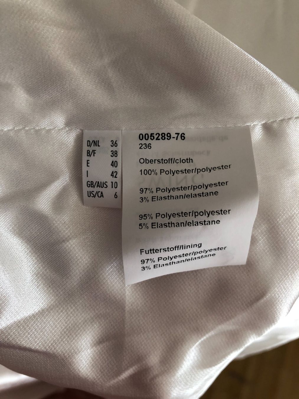 Vestiti: Schlichtes Hochzeitskleid Swing Grösse 36 – Usato da Berg am Irchel venduto da Zweiti_Chance 7