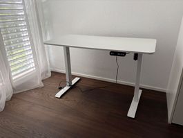 Automatisch höhenverstellbarer Gonser Bürotisch