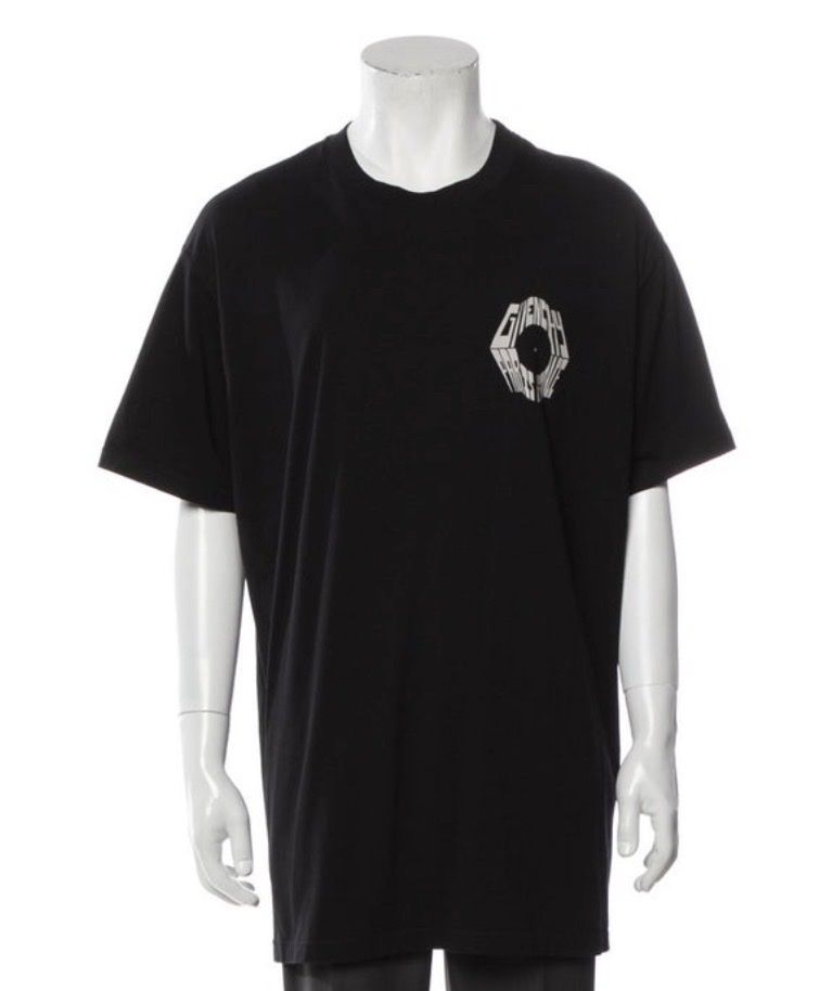 Givenchy T-shirts: Givenchy Logo T-Shirt Black Size XL – Neuf (Voir description) à Zürich par nat_7wll 2