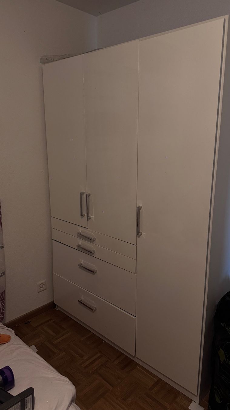 Schränke: Schrank kostenlos – Gebraucht aus Bellikon von olg_pwp5